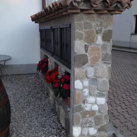 Cort Di Branc * Povoletto